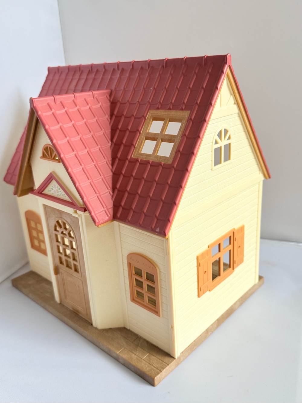 Calico Critters House Sylvanian Families Red Roof Playset - Picture 5 of 7
